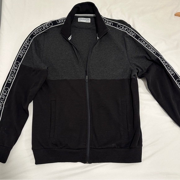 Calvin Klein jacket - Picture 2 of 4